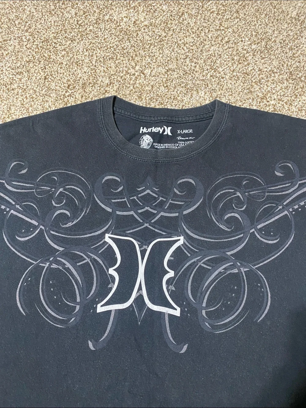 Hurley shirt - Picture 2 of 4